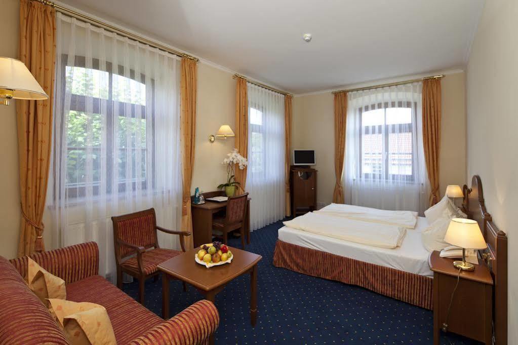 Hotel Angerbraeu Murnau am Staffelsee Buitenkant foto